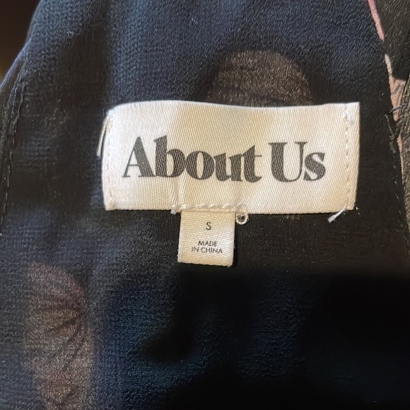 About Us Floral Side Slits Maxi Dress in Black Multi Size Small‎ - Picture 9 of 11